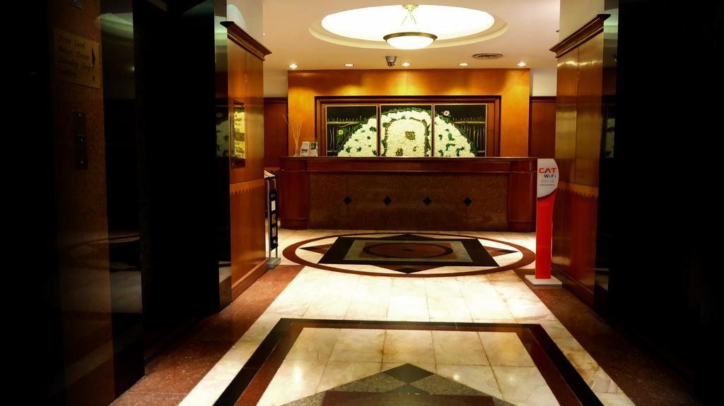 Zenith Sukhumvit Hotel Bangkok Luaran gambar