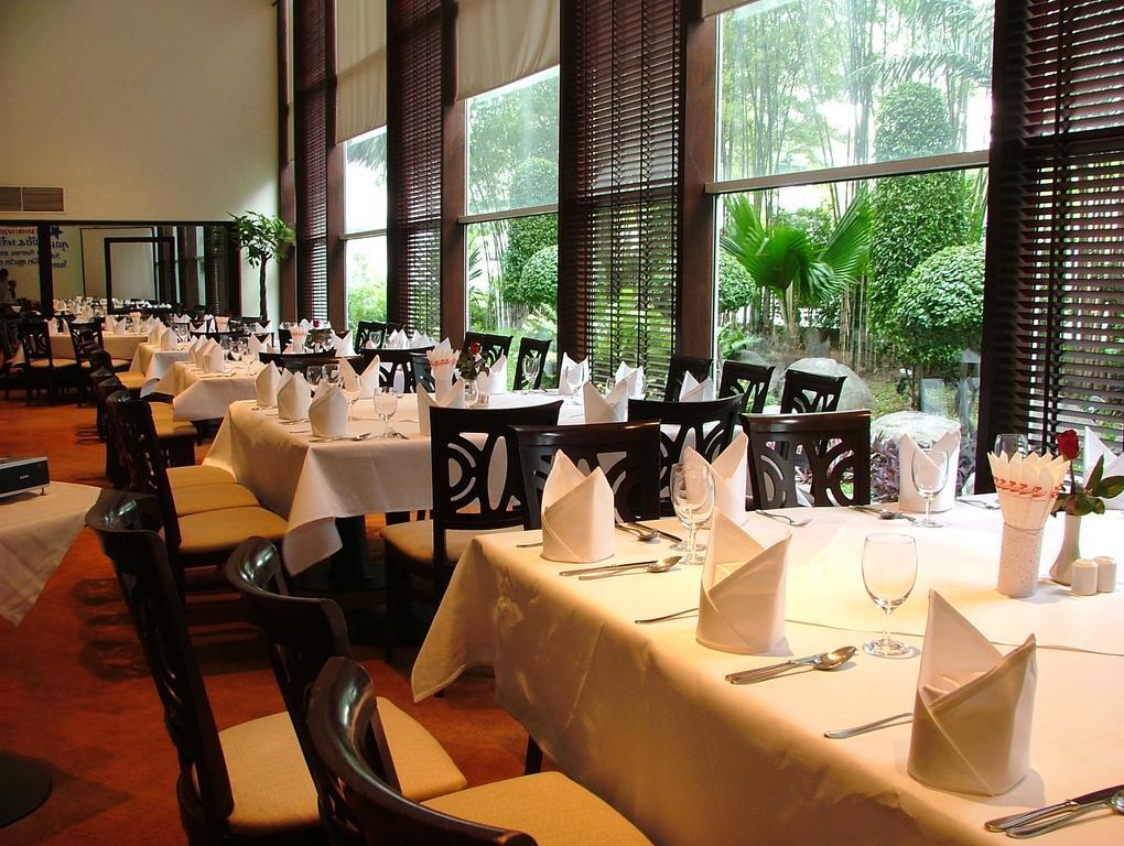 Zenith Sukhumvit Hotel Bangkok Luaran gambar