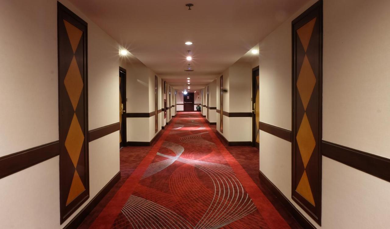 Zenith Sukhumvit Hotel Bangkok Luaran gambar